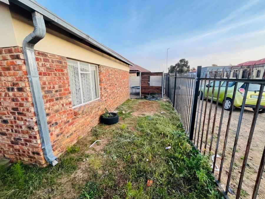 2 Bedroom Property for Sale in Vista Park Free State